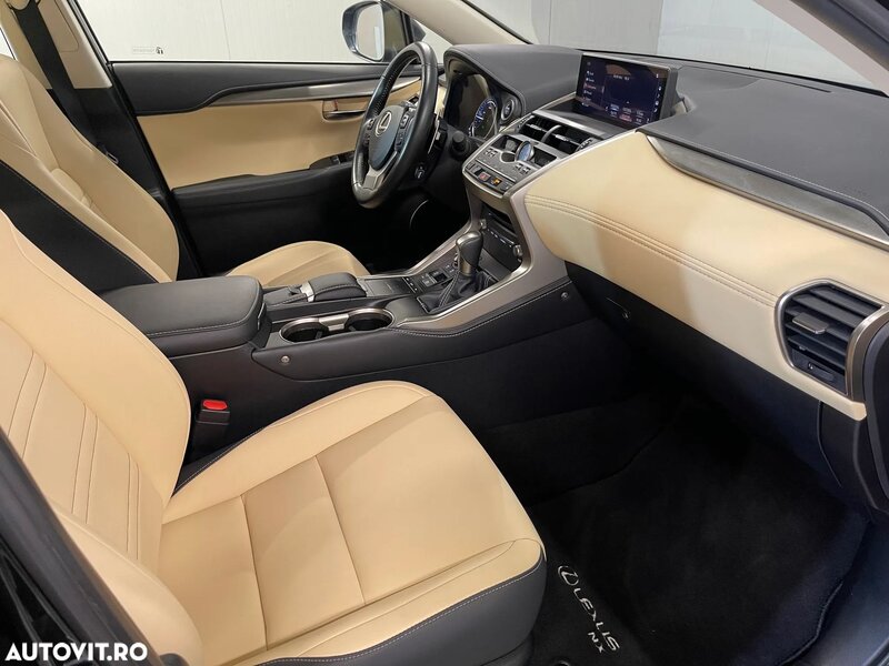 Lexus Seria NX